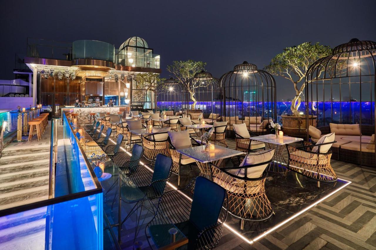 Peridot Grand Luxury Boutique Hotel Ханой Экстерьер фото The 137 Pillars Hotel, Phuket