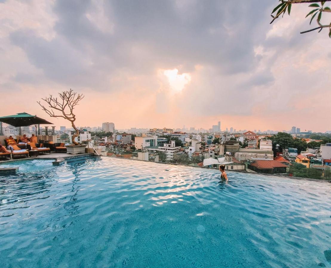 Peridot Grand Luxury Boutique Hotel Ханой Экстерьер фото View from the rooftop pool