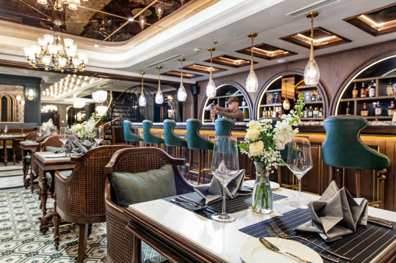 Peridot Grand Luxury Boutique Hotel Ханой Экстерьер фото The interior of the restaurant