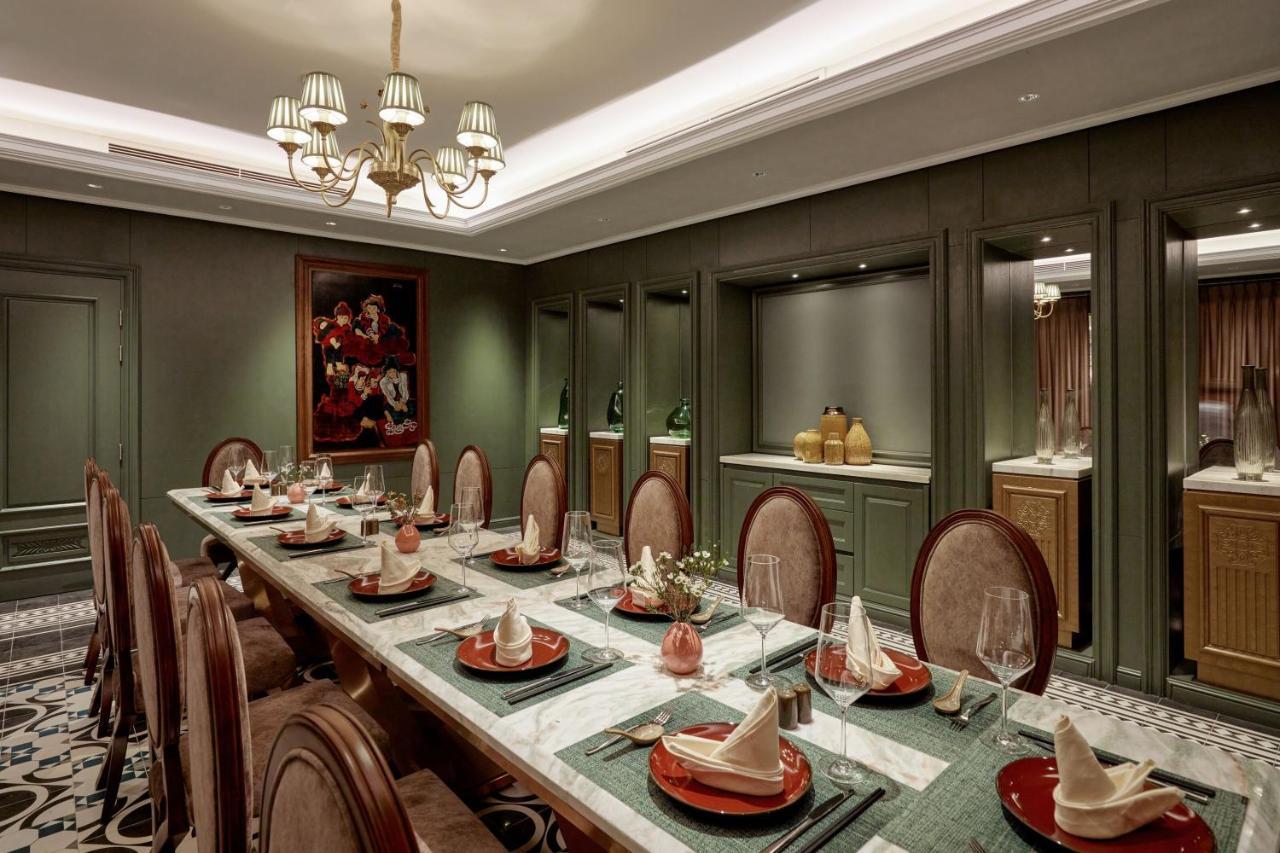 Peridot Grand Luxury Boutique Hotel Ханой Экстерьер фото The dining room